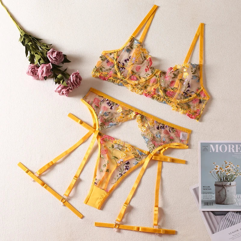 Echonight Lingerie Sensual Lace Underwear Transparent Embroidery 3-Piece Garters Fancy Beautiful Short Skin Care Kits Intimate